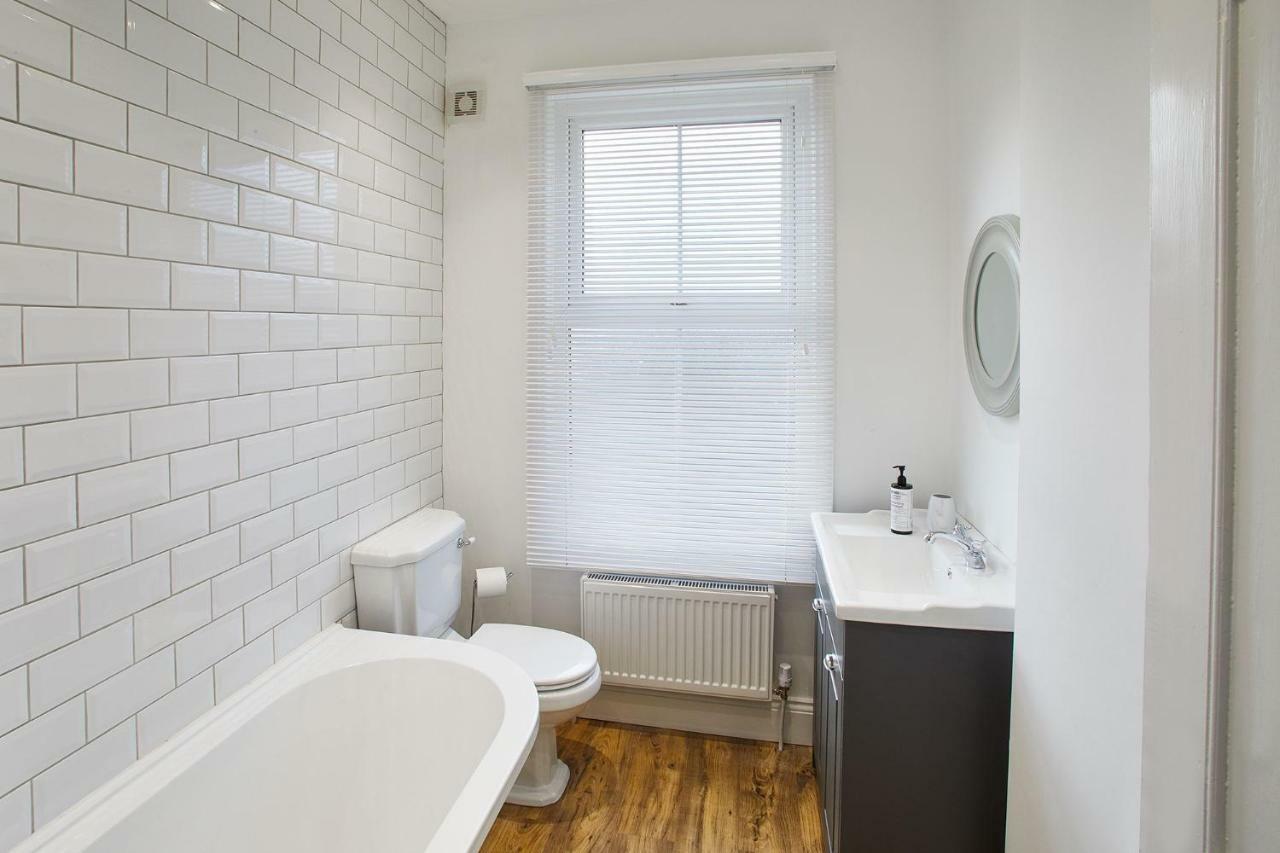 Host & - Windsor Holiday home